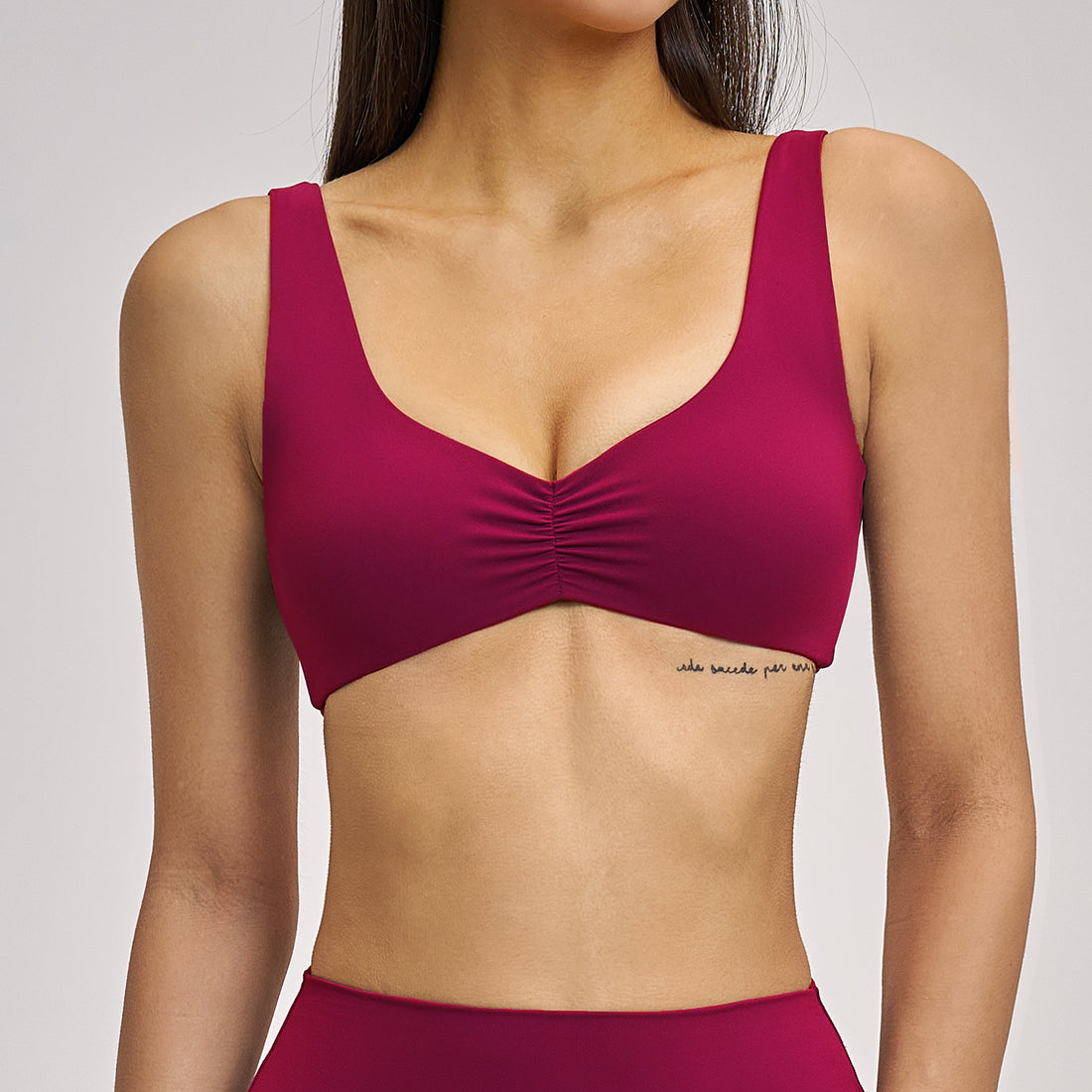 Women’s Ruched Front Medium-Support Sports Bra