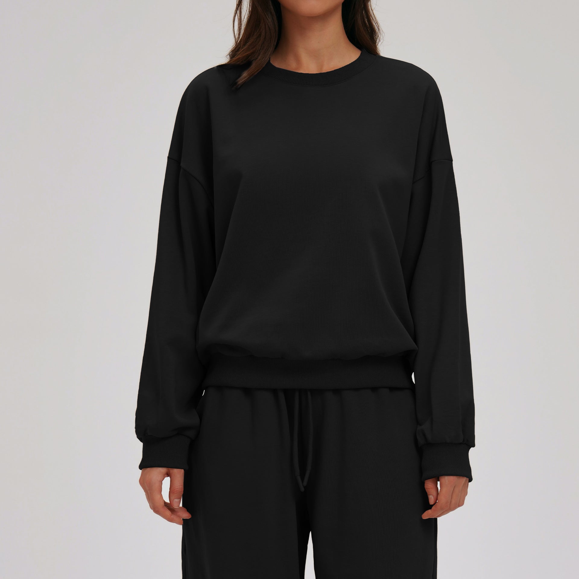 Women’s Relaxed Crew Neck Long Sleeve Sweatshirt