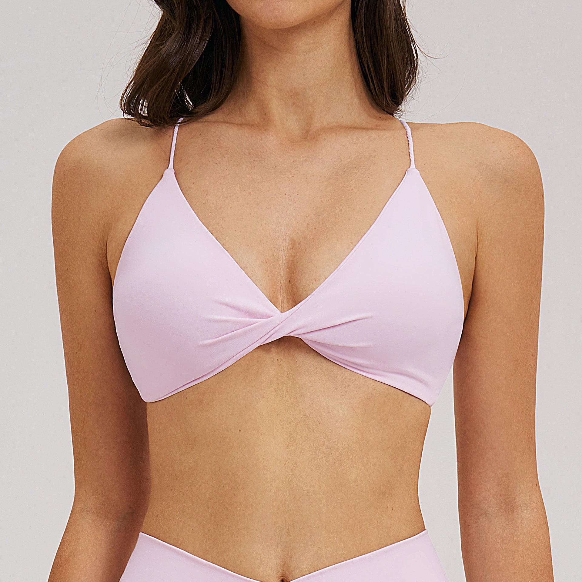 Women’s Twist Front V-Neck Sports Bra
