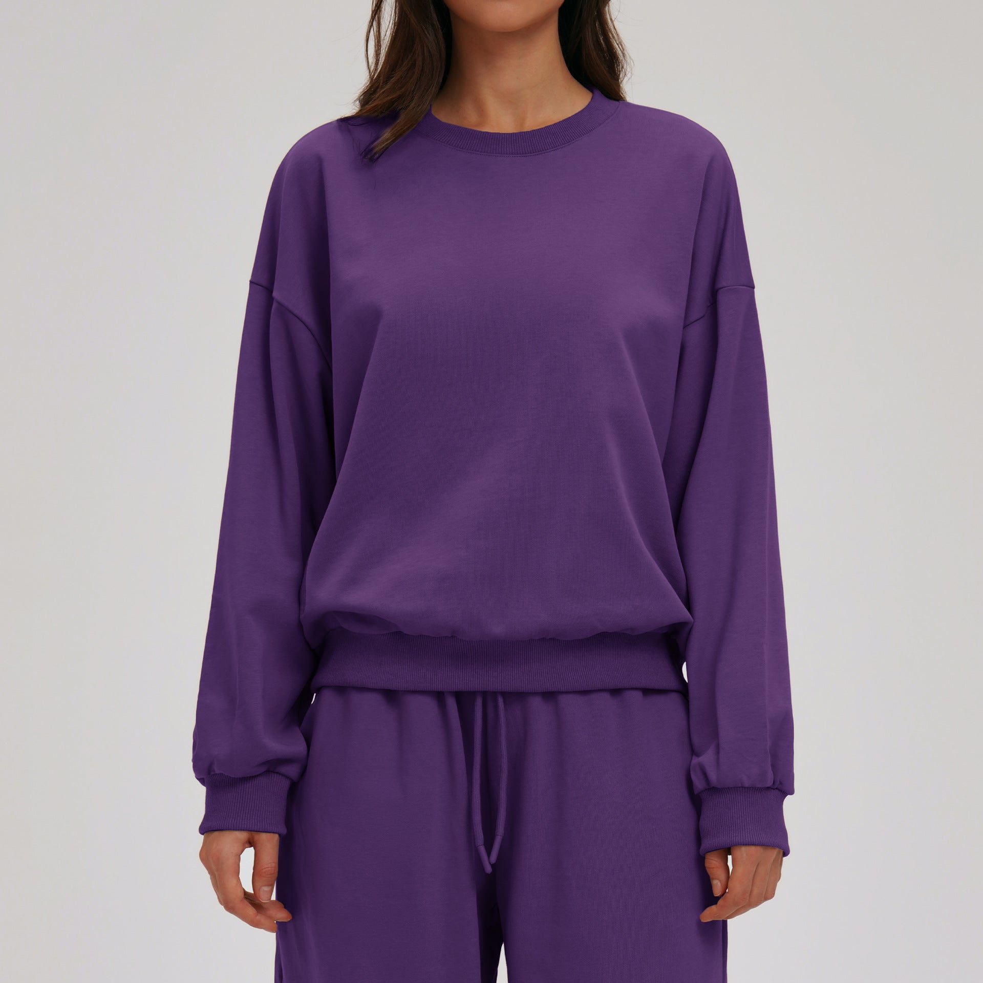 Women’s Relaxed Crew Neck Long Sleeve Sweatshirt
