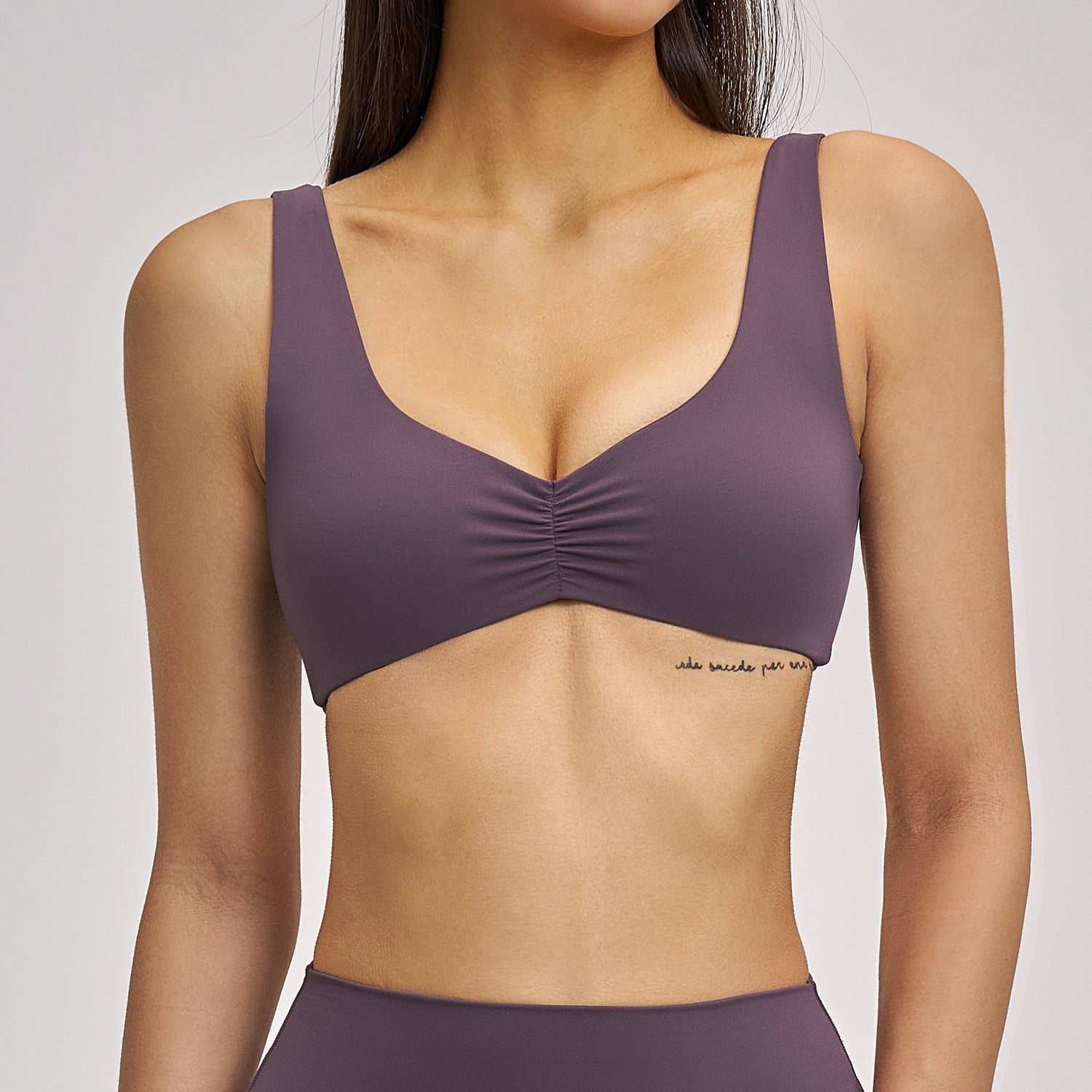 Women’s Ruched Front Medium-Support Sports Bra