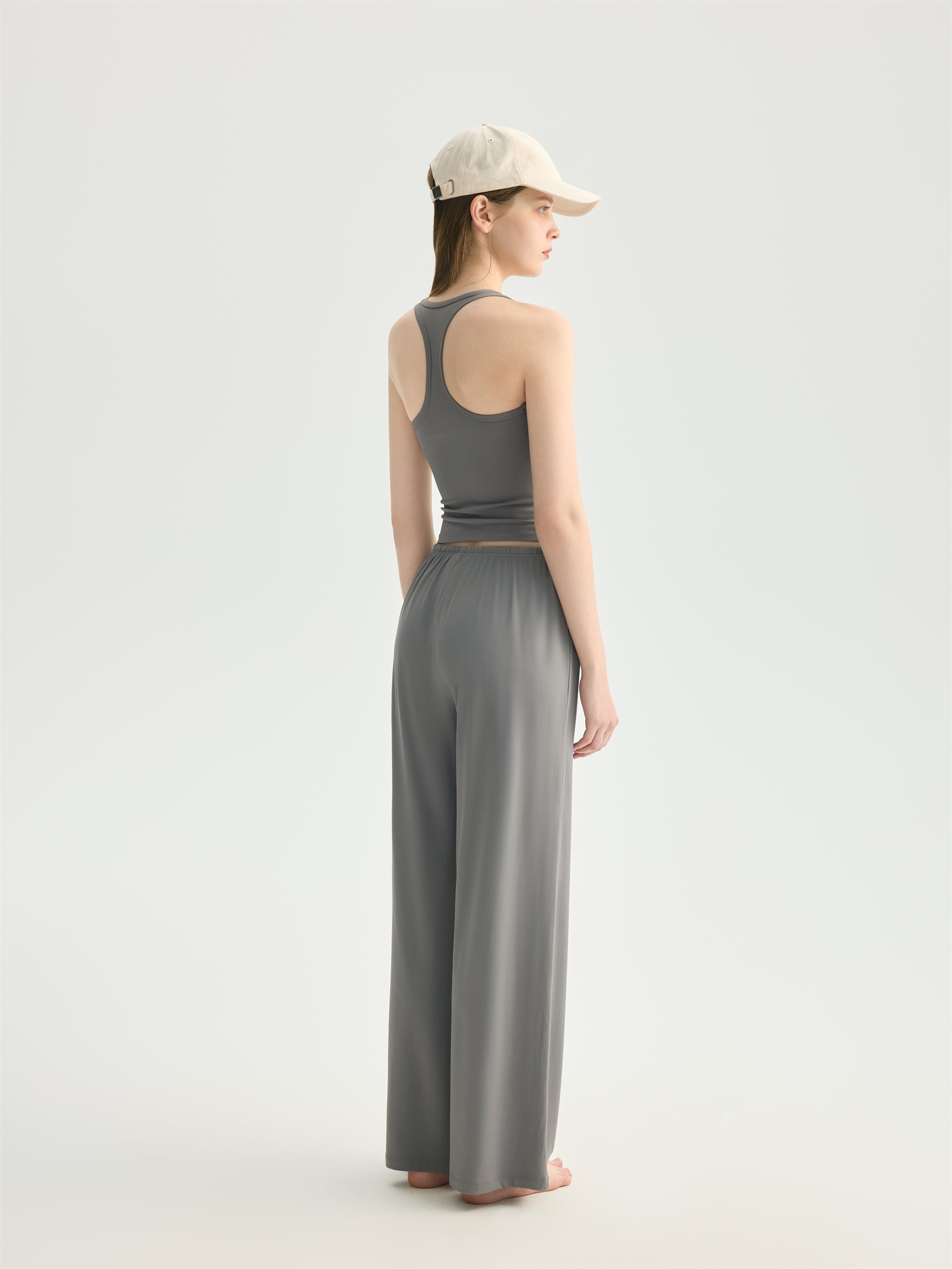 Relaxed Fit Wide-Leg Pants