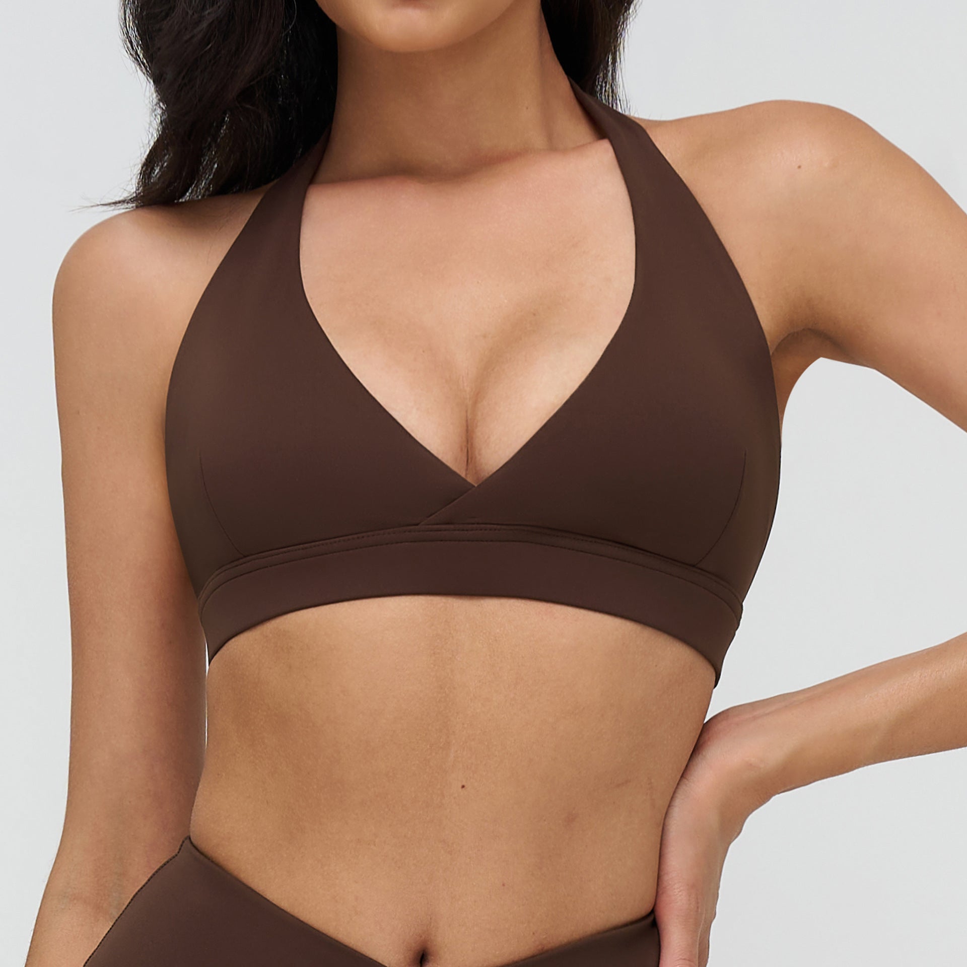 Women’s Cross-Front Halter V-Neck Sports Bra