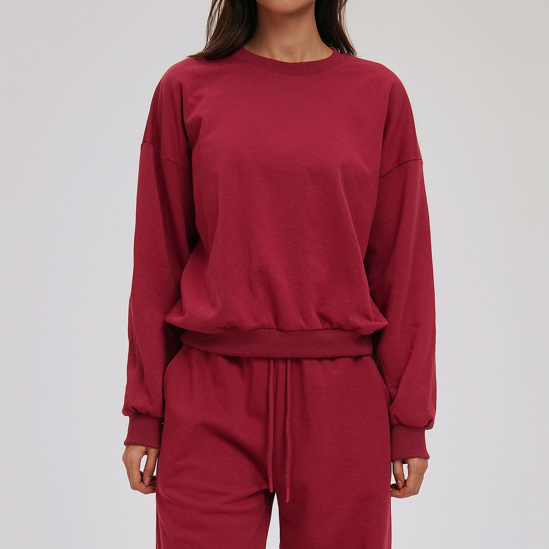Women’s Relaxed Crew Neck Long Sleeve Sweatshirt