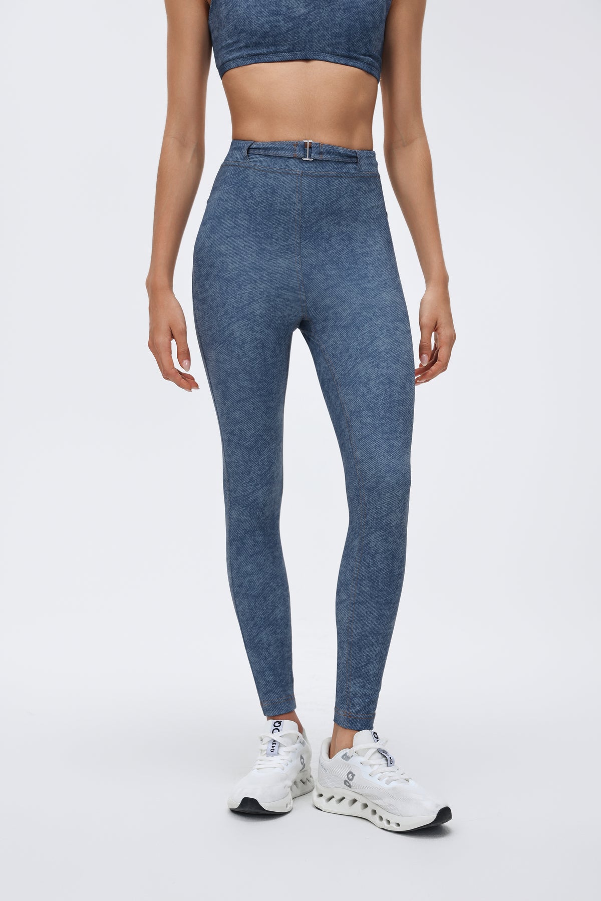 Custom leggings manufacturer for activewear brands