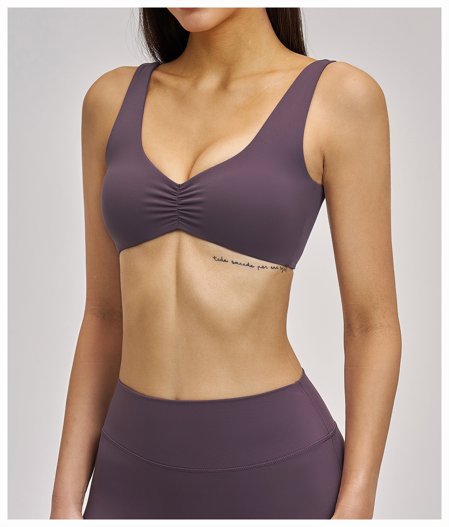 Women’s Ruched Front Medium-Support Sports Bra