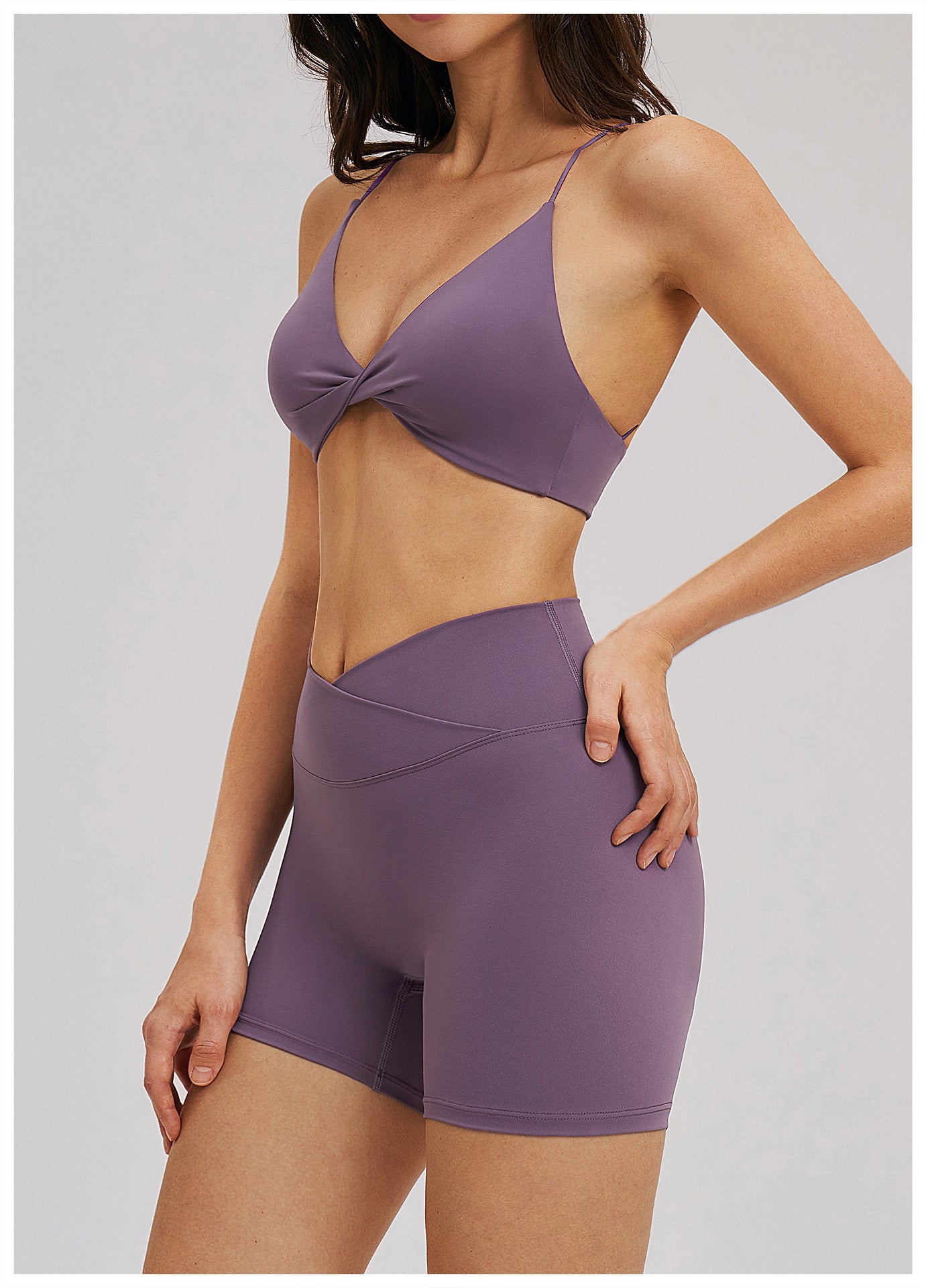 Women’s Twist Front V-Neck Sports Bra