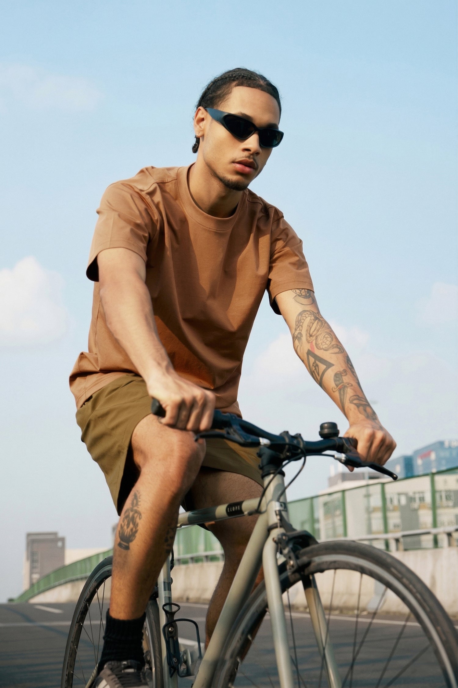 lookbook image shop_this_look_EcLGgQ