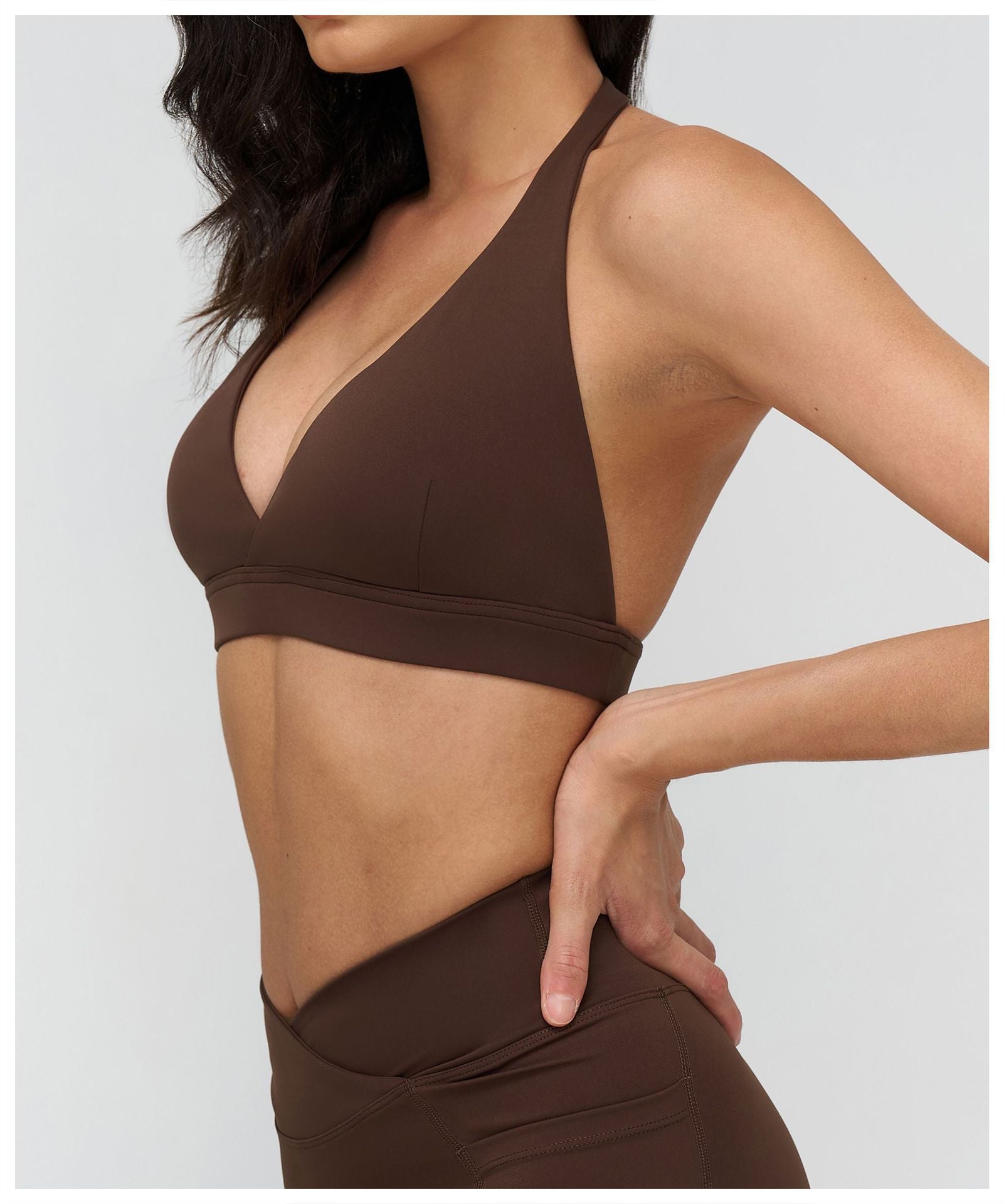 Women’s Cross-Front Halter V-Neck Sports Bra
